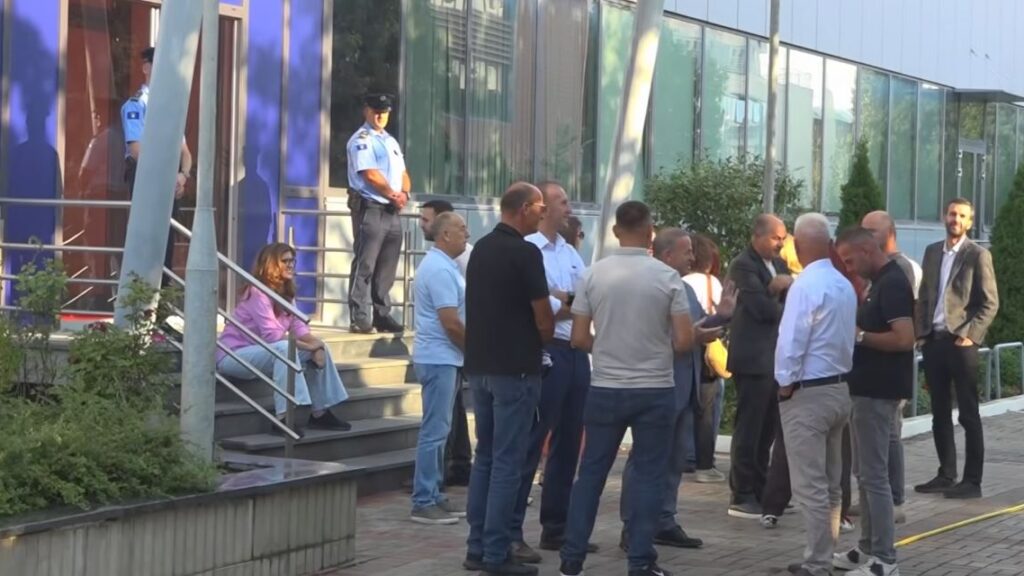 PDK e Aleanca: Zemërimi qytetar veç vazhdon të rritet (VIDEO)