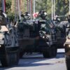 Polonia shfaq armët e saj më moderne, 2,000 ushtarë marshojnë nëpër Varshavë