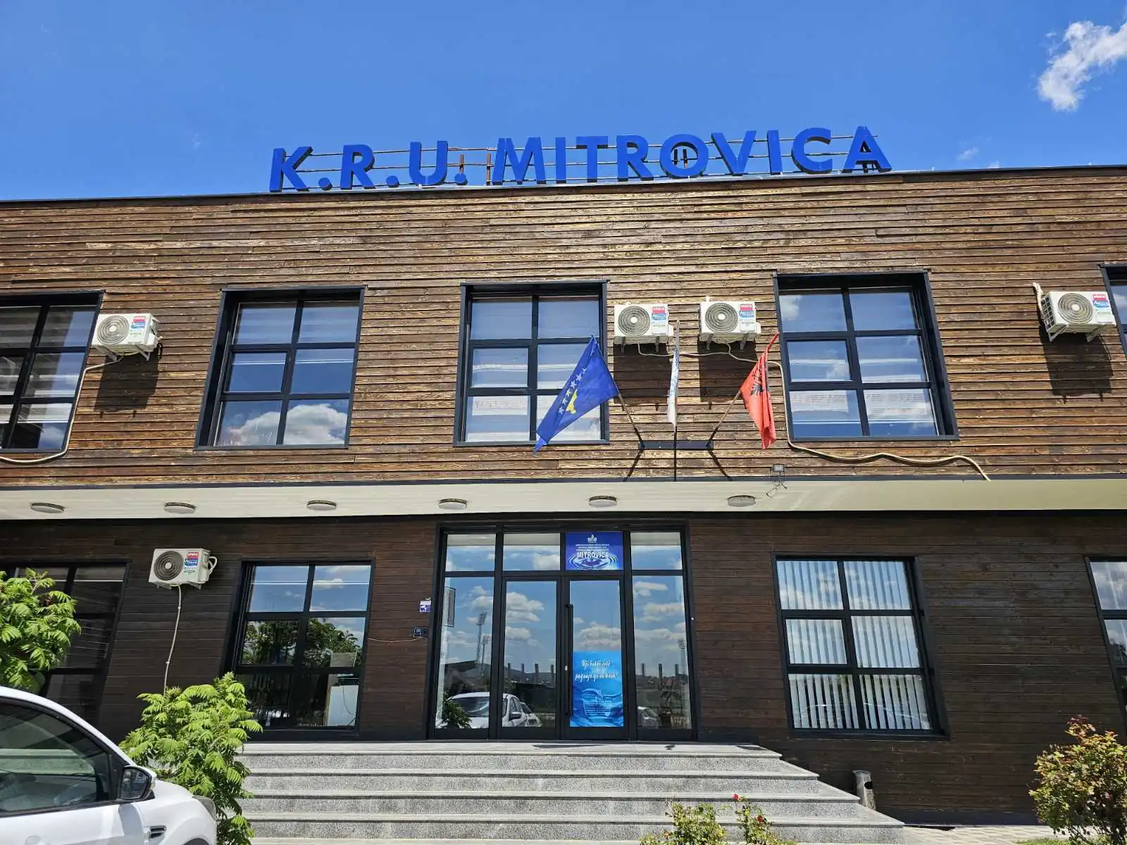 Kanosi punëtorët e KRU “Mitrovica”, kërkohet paraburgim ndaj një personi
