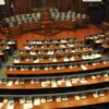 “Republika s’mund të mbahet peng” – Dhjetëra profesorë, akademikë e intelektualë kërkojnë mbrojtje të rendit kushtetues