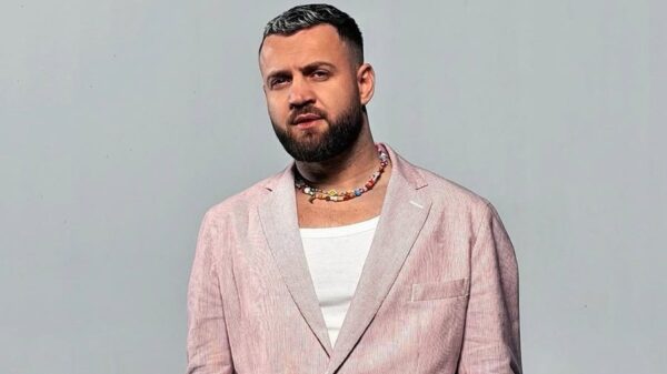 Luiz Ejlli premton të ‘djegë’ televizorin, këngëtari së shpejti në rolin e moderatorit