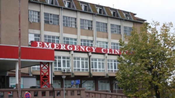 Spitali i Gjakovës: 10 të lënduar në aksidentin në Mrasor, në mesin e tyre një shtatzënë