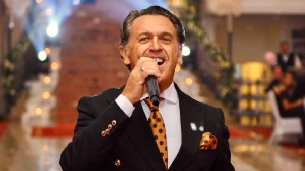 Pas problemeve me zërin, çfarë po ndodh me Shkëlzen Jetishin?