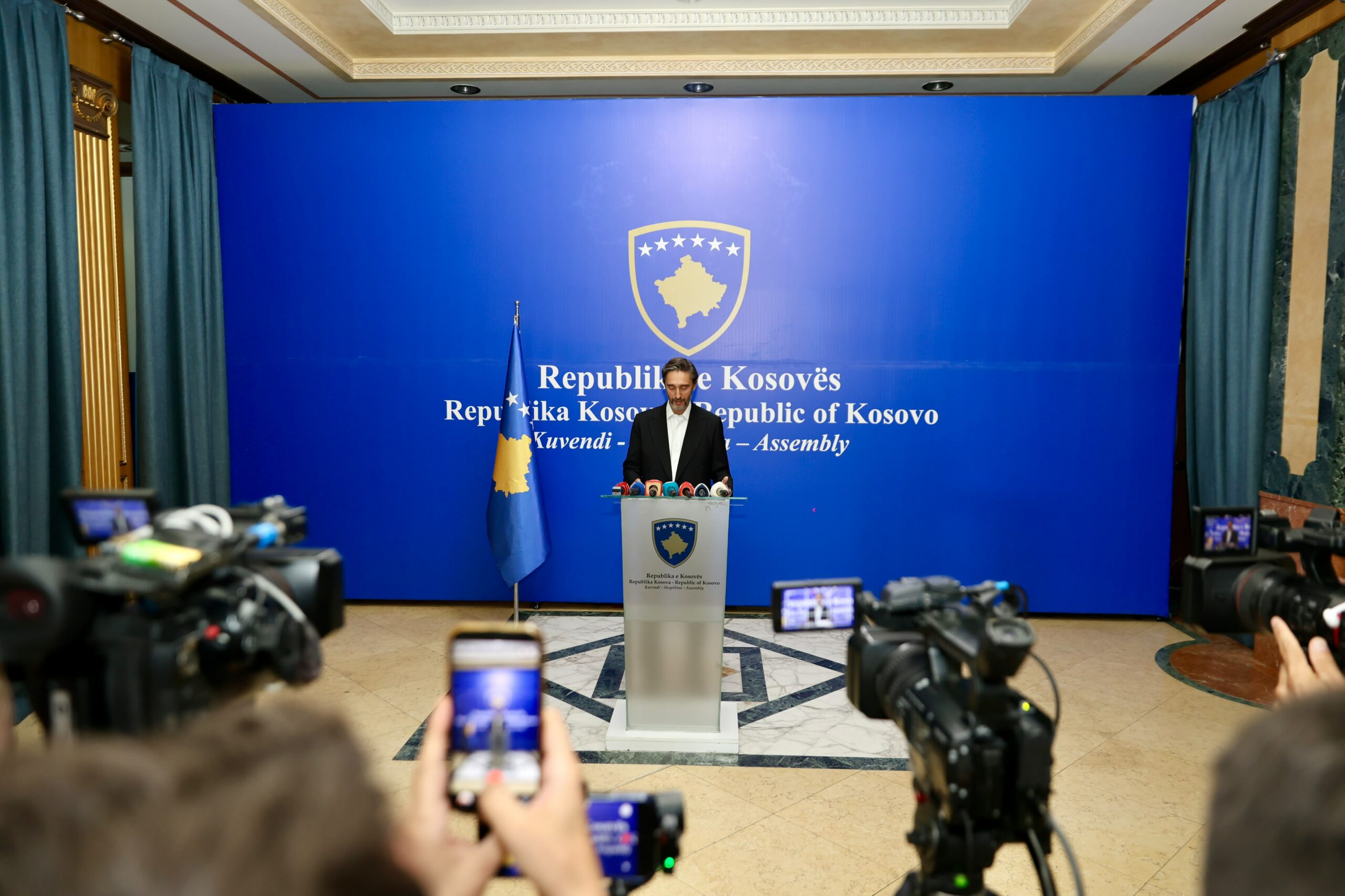 PDK sërish i kërkon Deharit të thërrasë vazhdimin e seancës konstituive