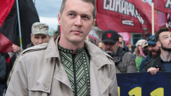 Politikani ukrainas godet Zelenskyn: I dhamë shuplakë një vendi të vogël, por mik